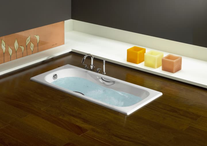 Чугунная ванна Roca Malibu 150х75 см, с ручками 2315G000R