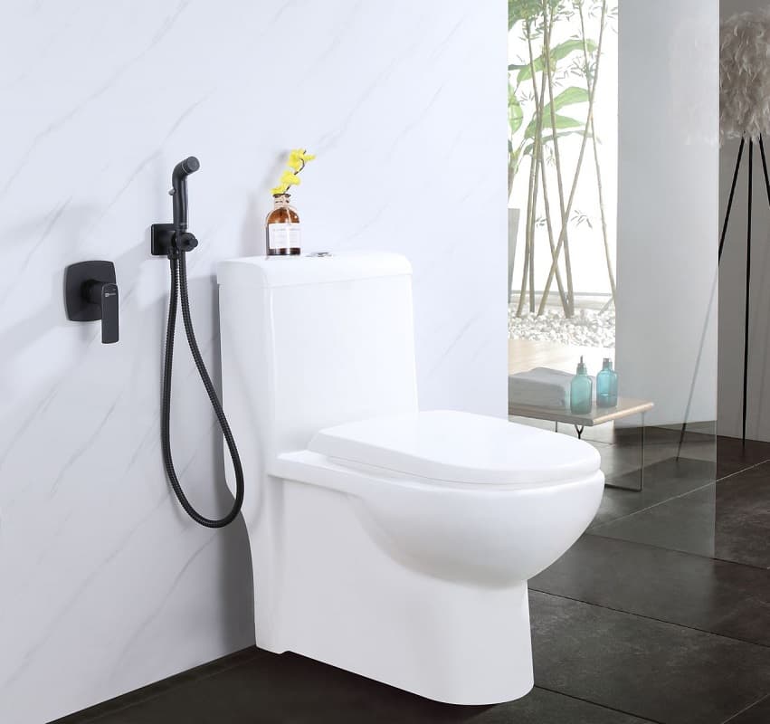 Гигиенический душ Lemark Ursus LM7219BL с внутренней частью, черный