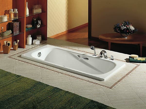 Чугунная ванна Roca Malibu 150х75 см, с ручками 2315G000R